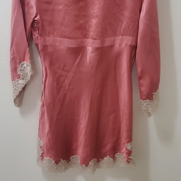 Newport News Silk lace trim empire top - Picture 5 of 5